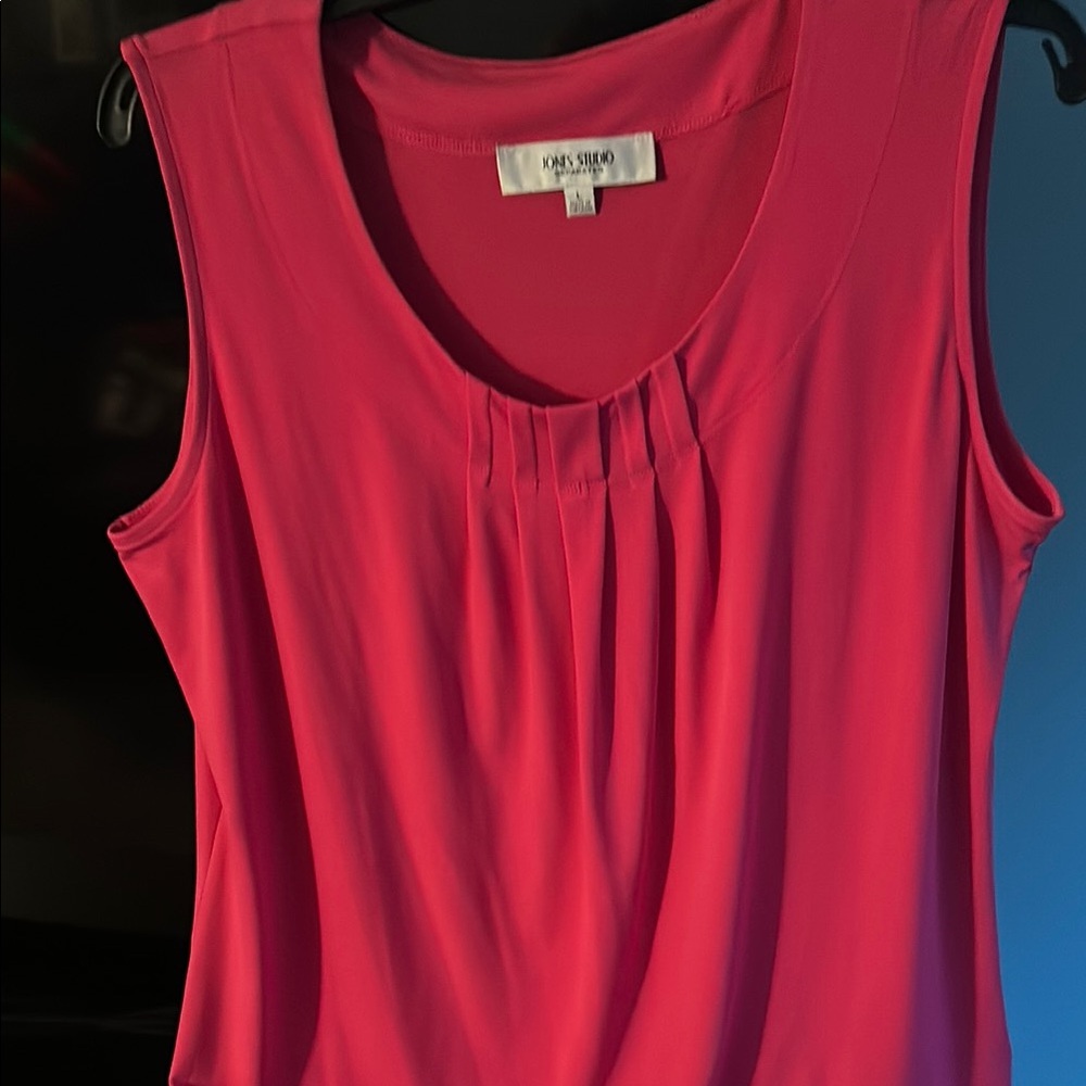 Jones Studio Pink Pleated Sleeveless Tank Top